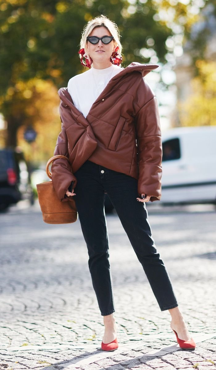 Платье под косуху с ботинками