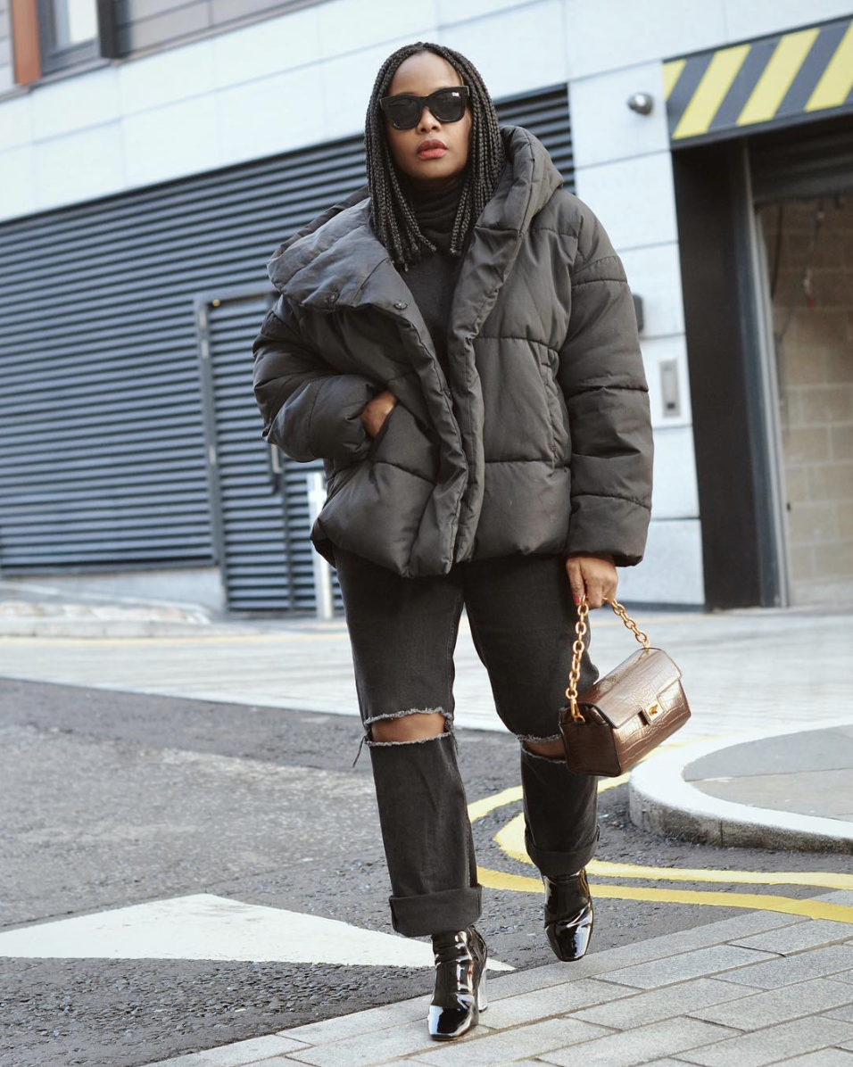 Черная зимняя куртка оверсайз