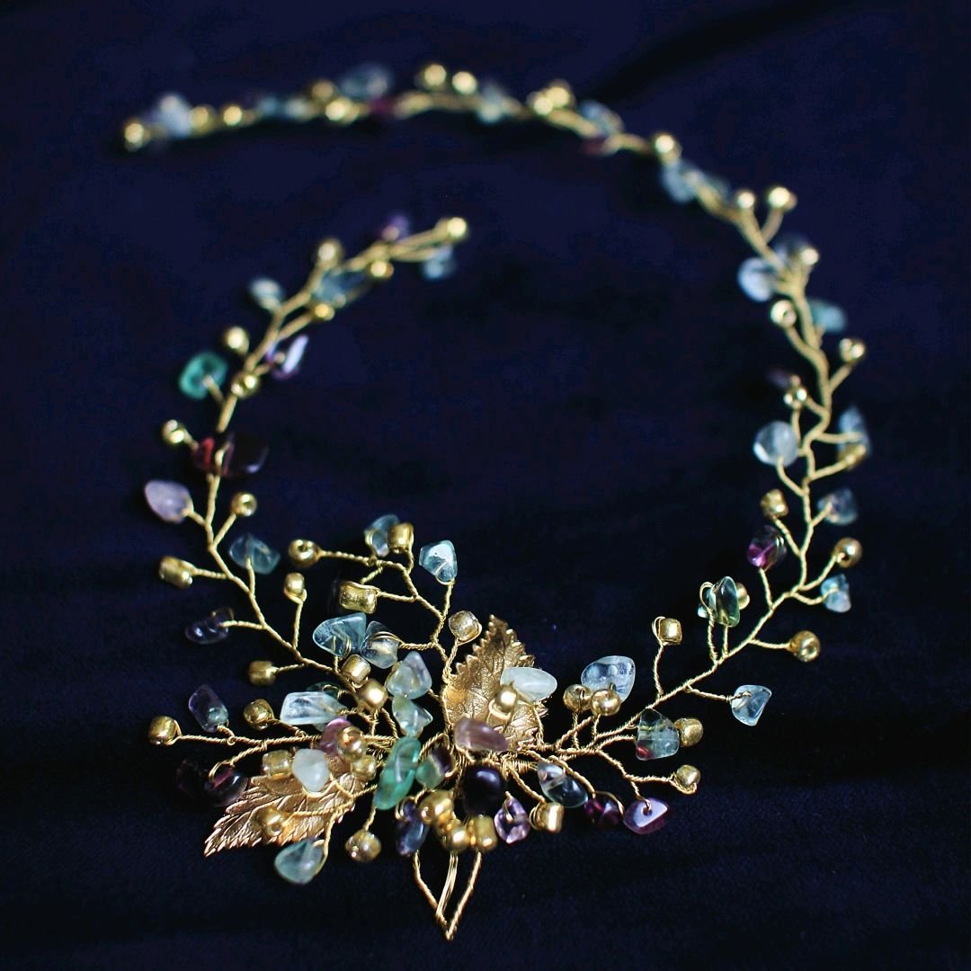 Украшения из проволоки и бусин