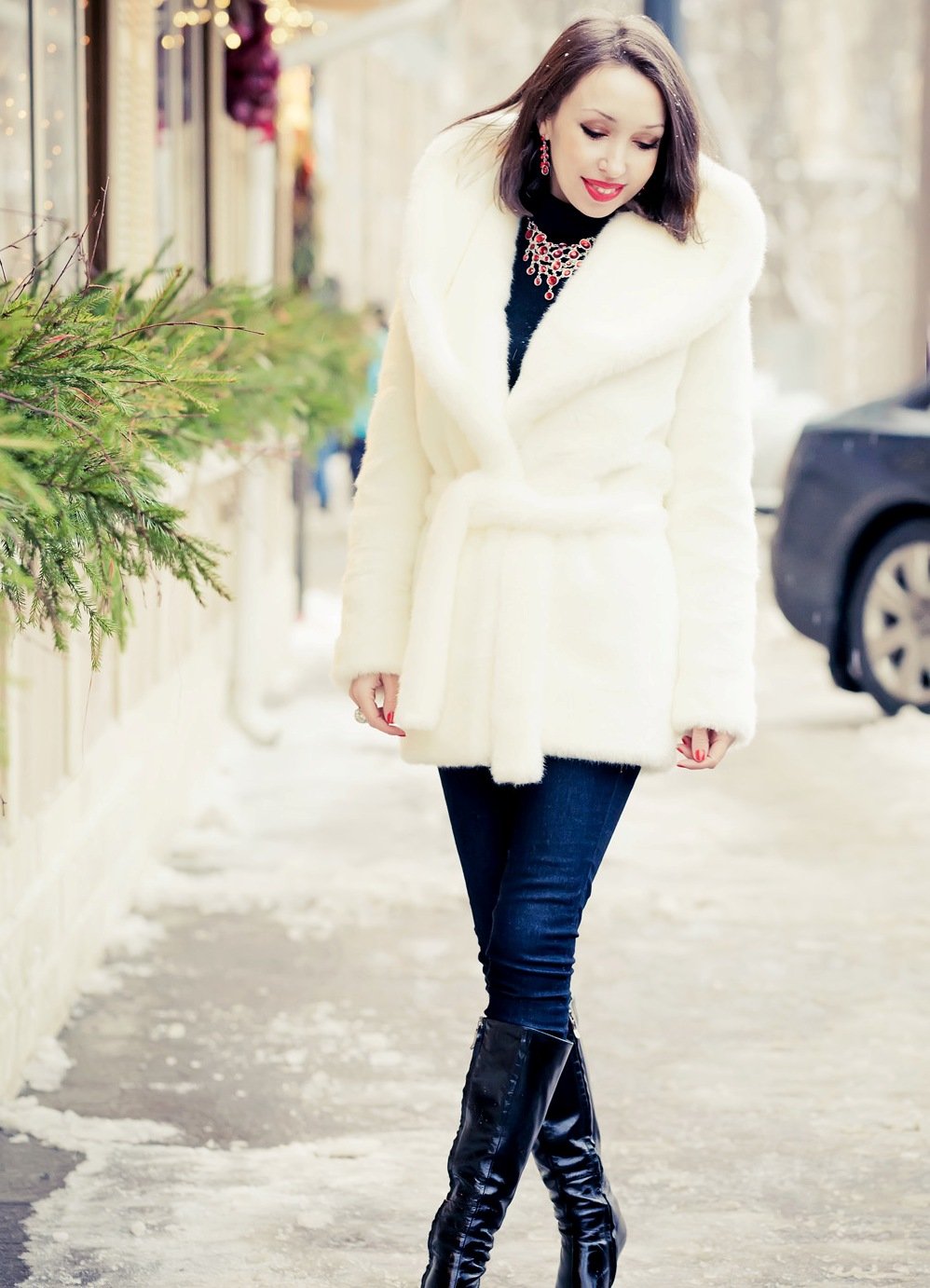 Ани Лорак в шубе