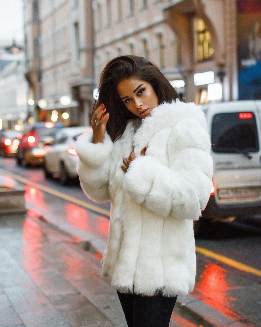 Стильный образ с шубой