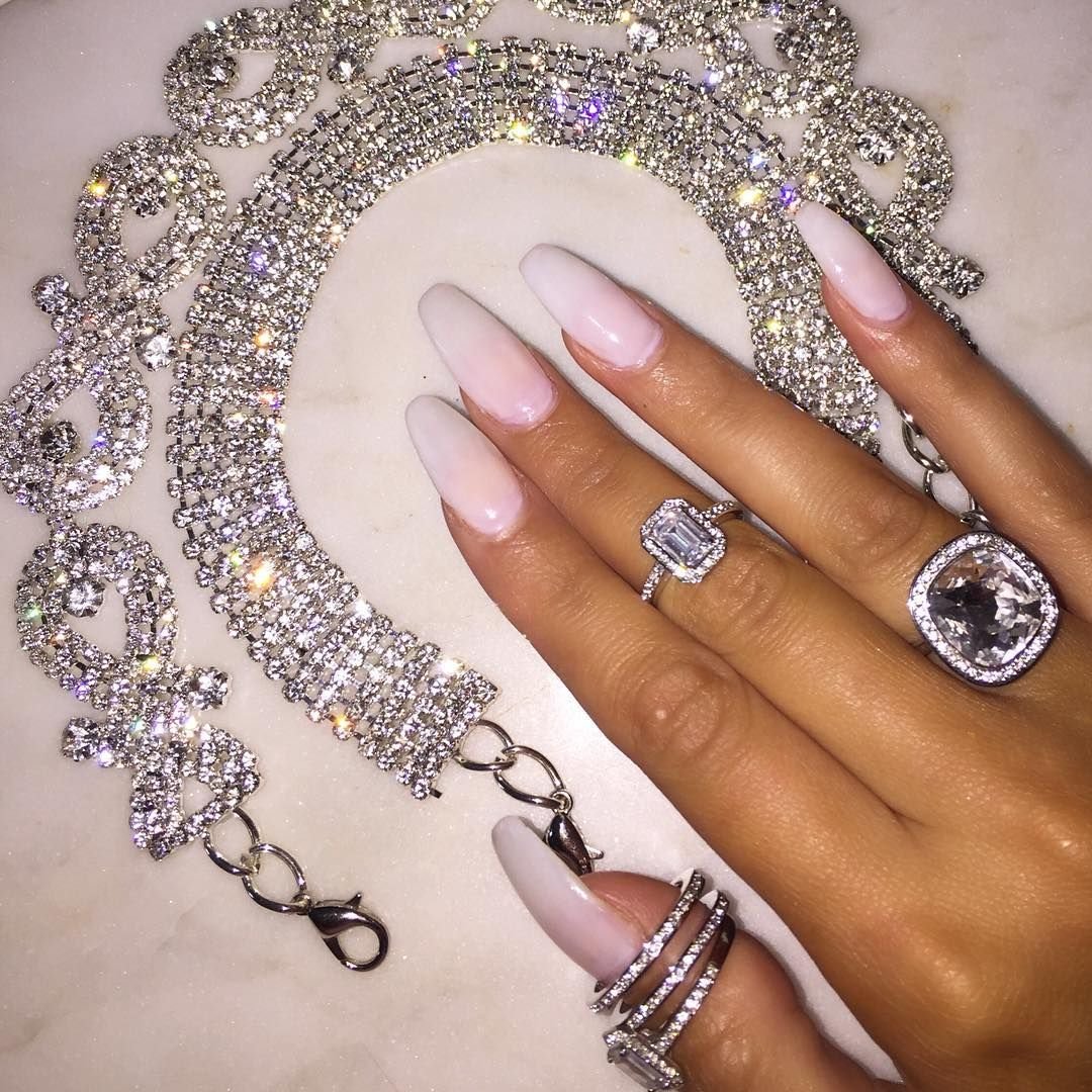 Бижутерия для ногтей