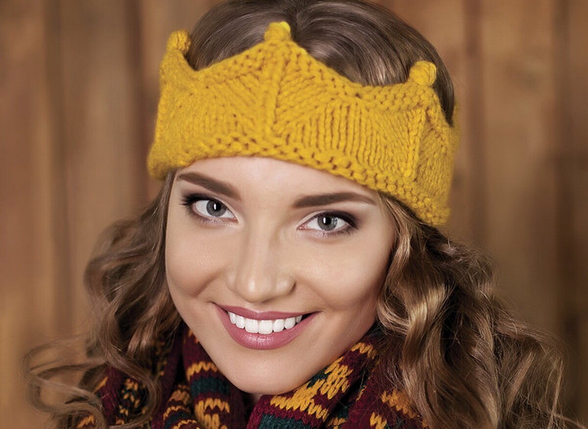Повязка для волос вязаная
