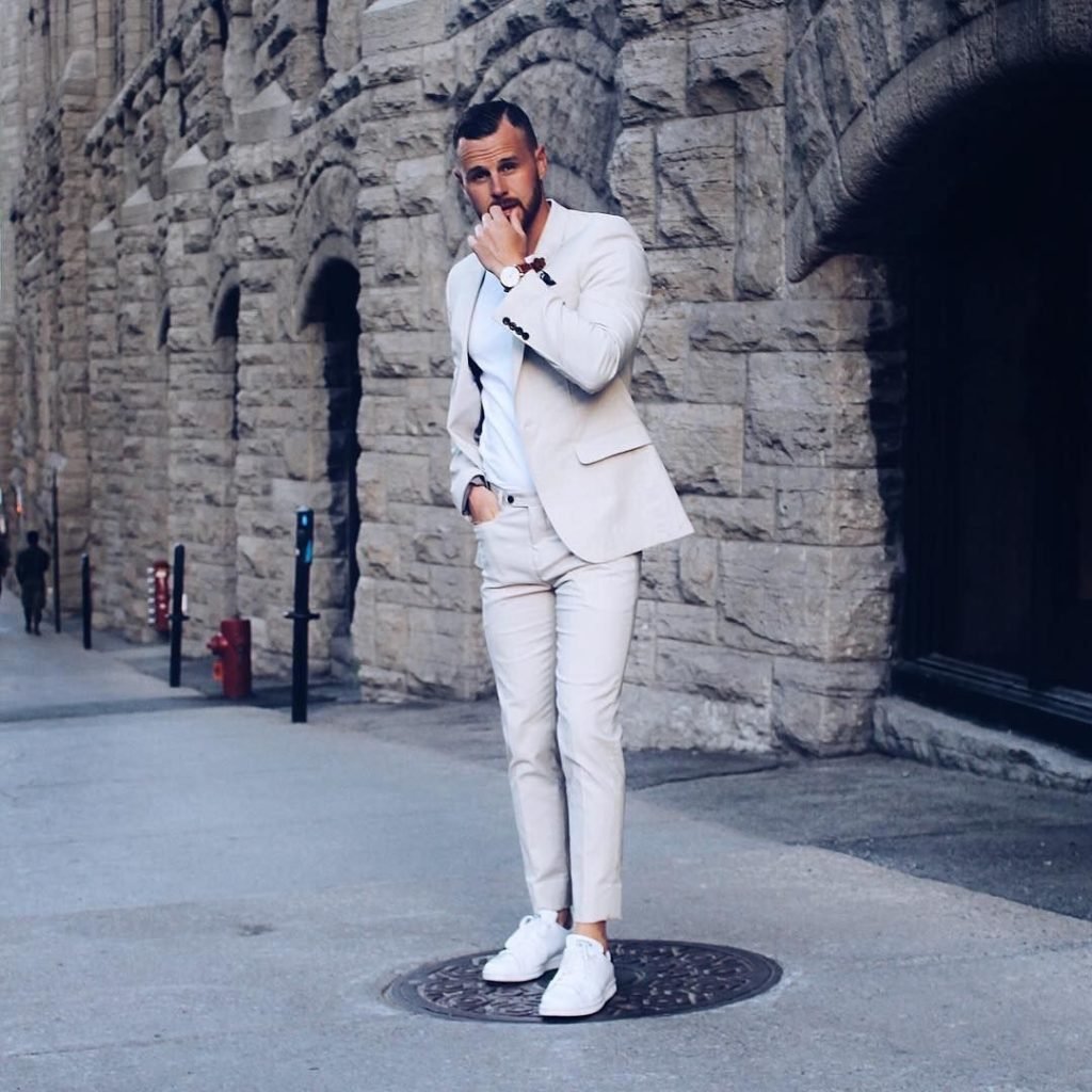 Свадебный костюм