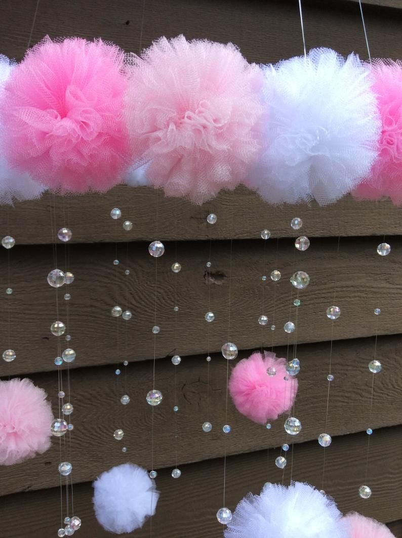 Фатиновые помпоны