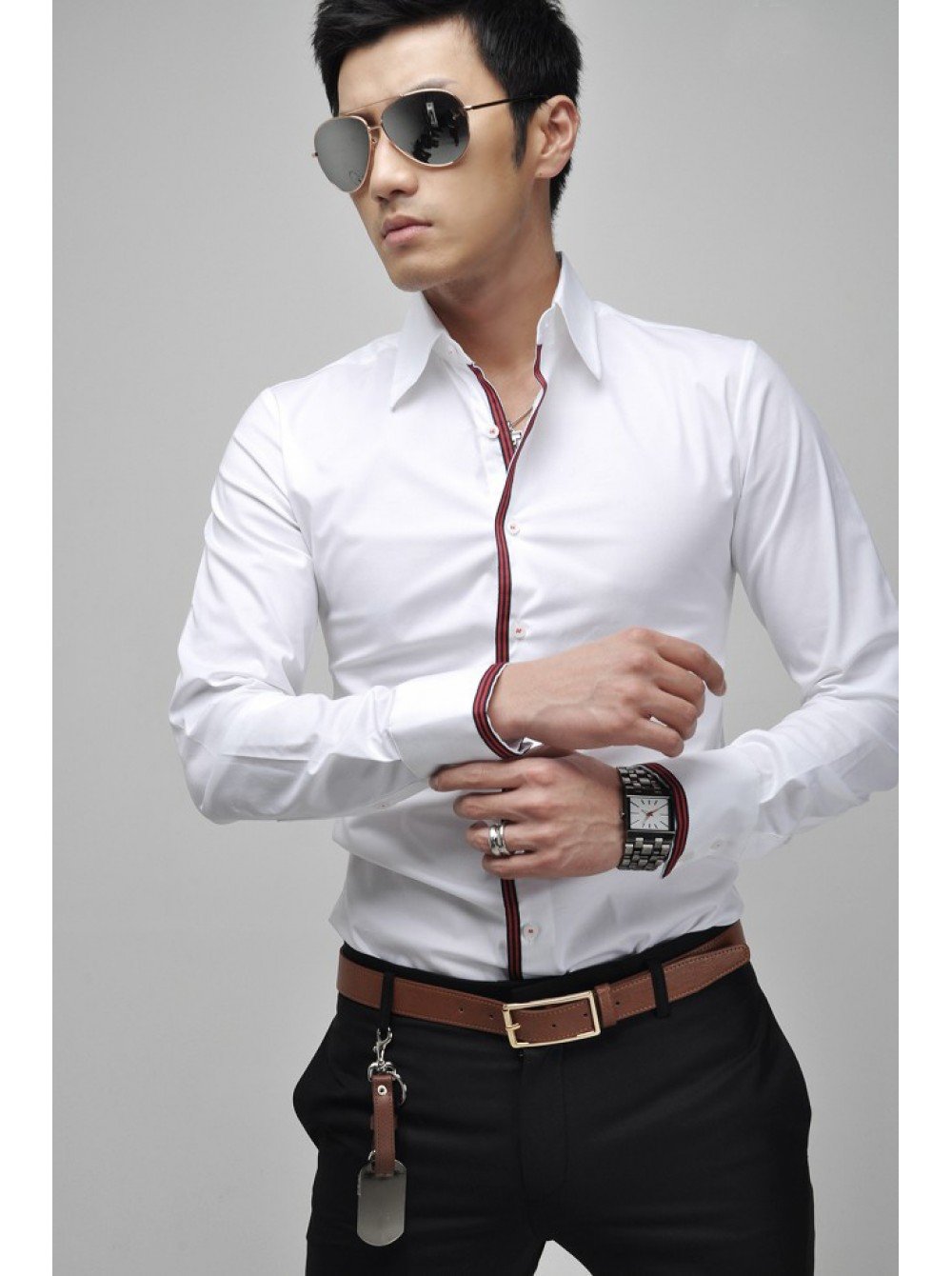 Мужская белая рубашка