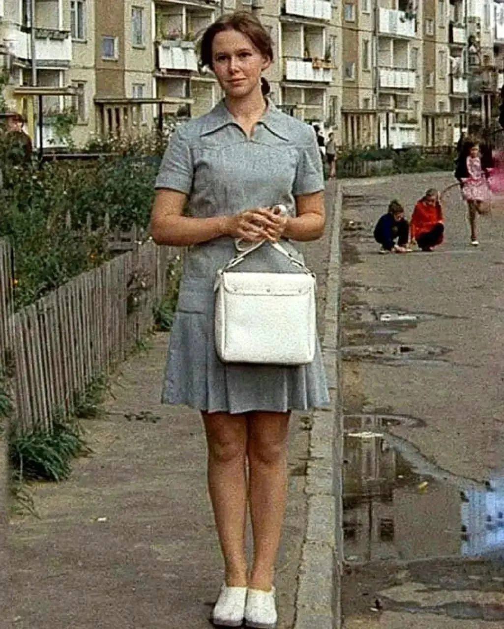 Евгения Симонова в фильме Афоня