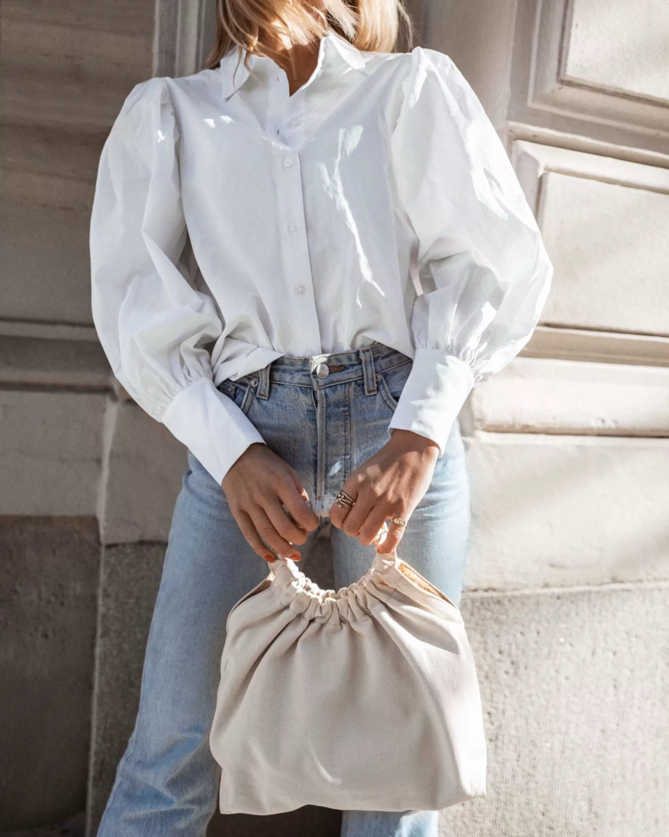 Черно белый образ летом