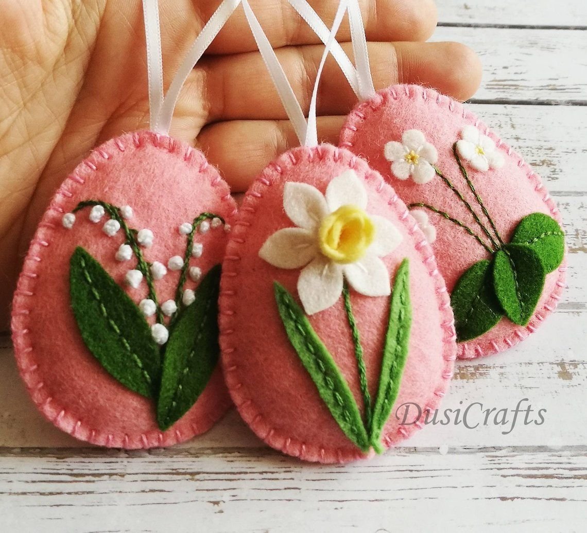 Брошь из фетра и ткани