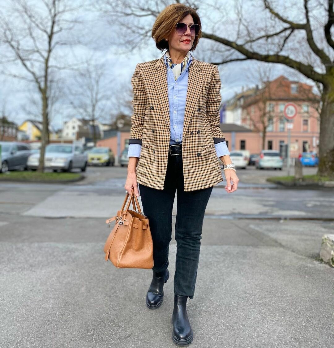 Образы с коричневым пиджаком женские