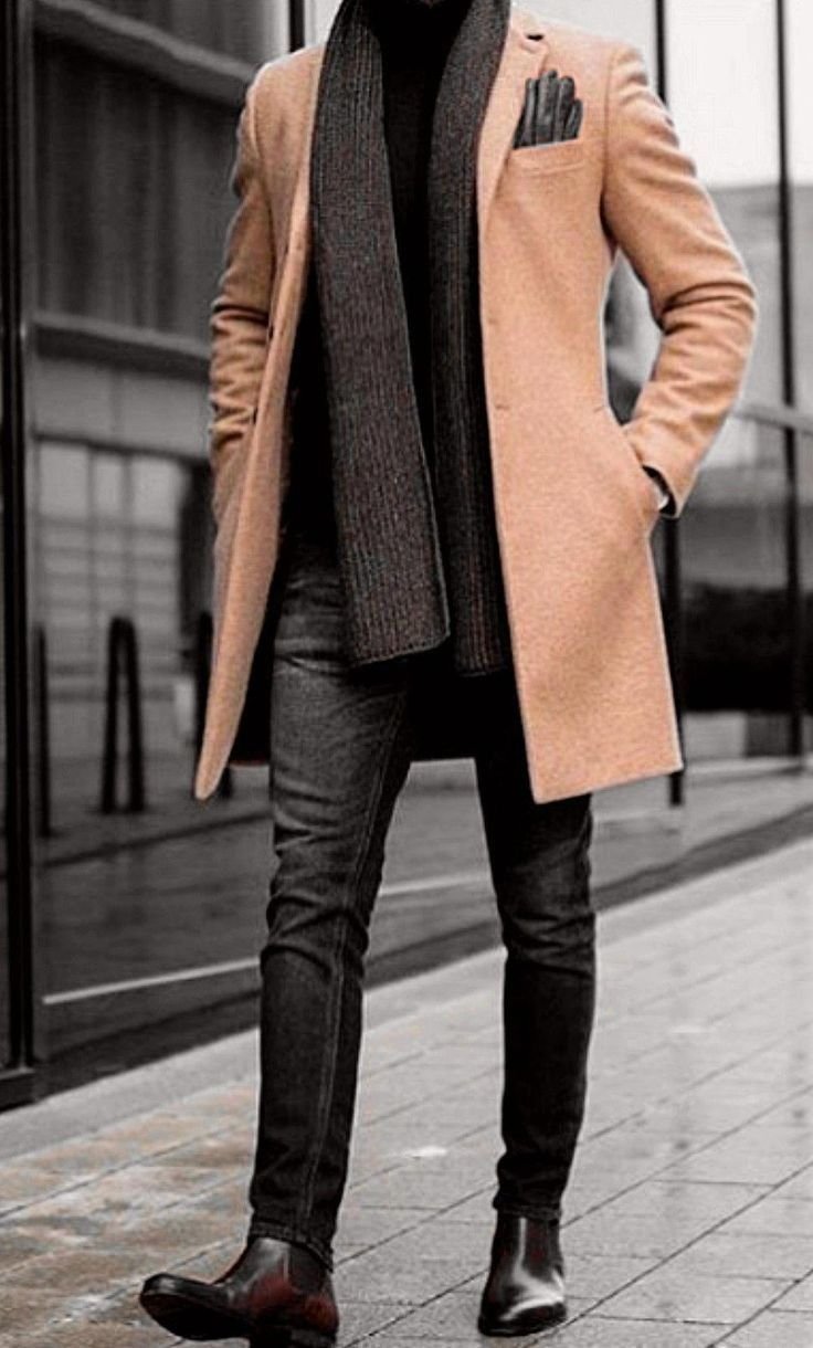 Мужские образы с бежевым пальто