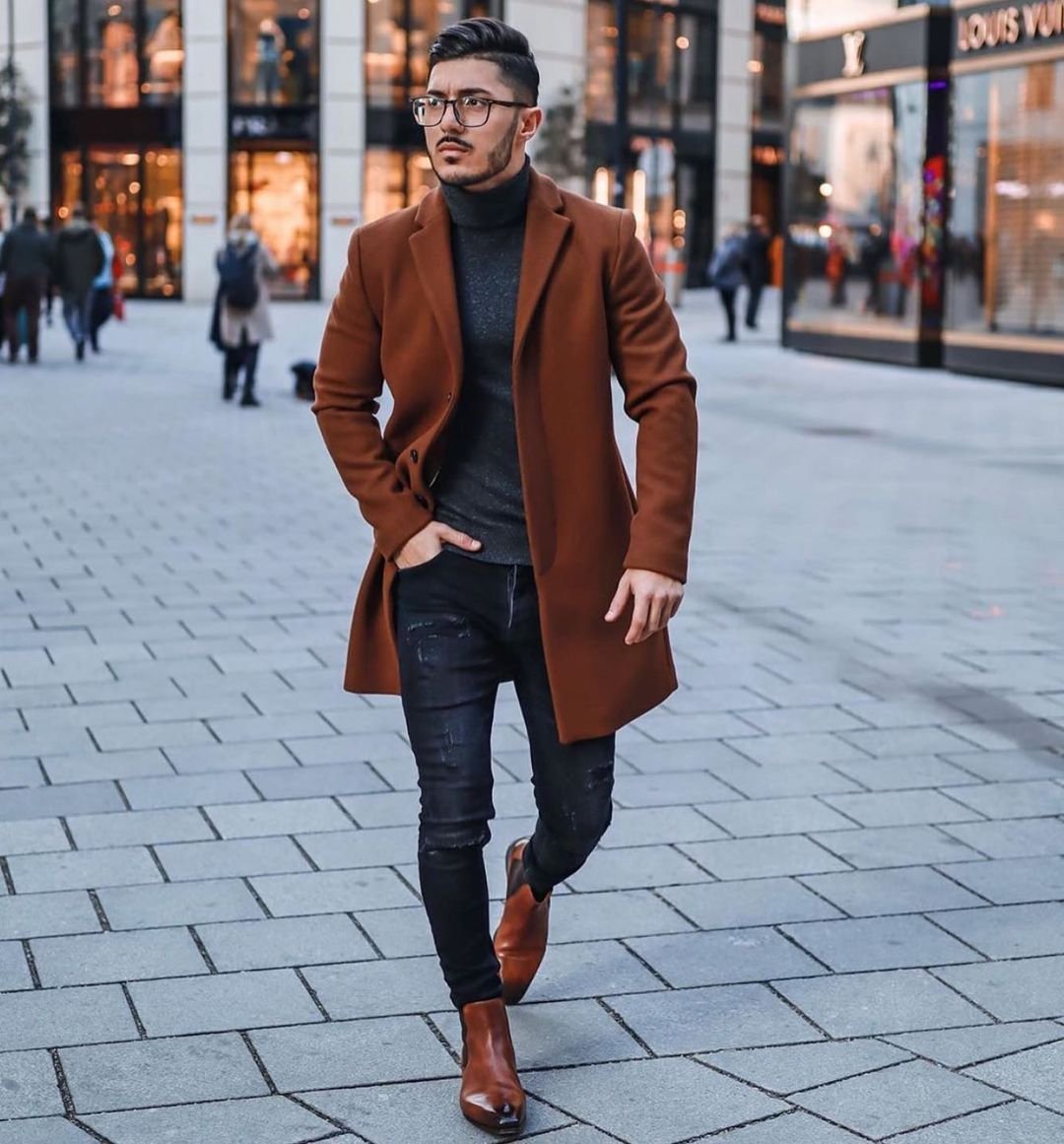 Коричневое пальто мужское