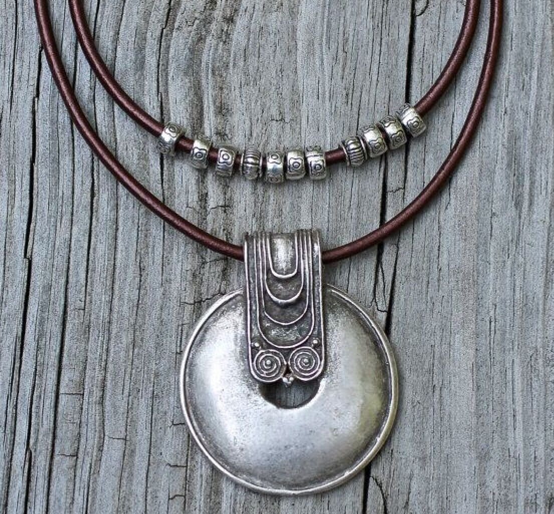 Этнические подвески из серебра