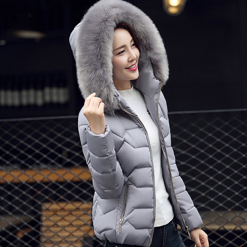 Куртка женская зимняя с капюшоном модная