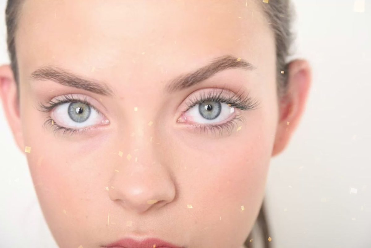 Асимметрия бровей