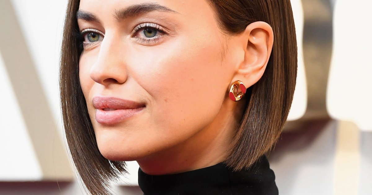 Ровное каре до ушей