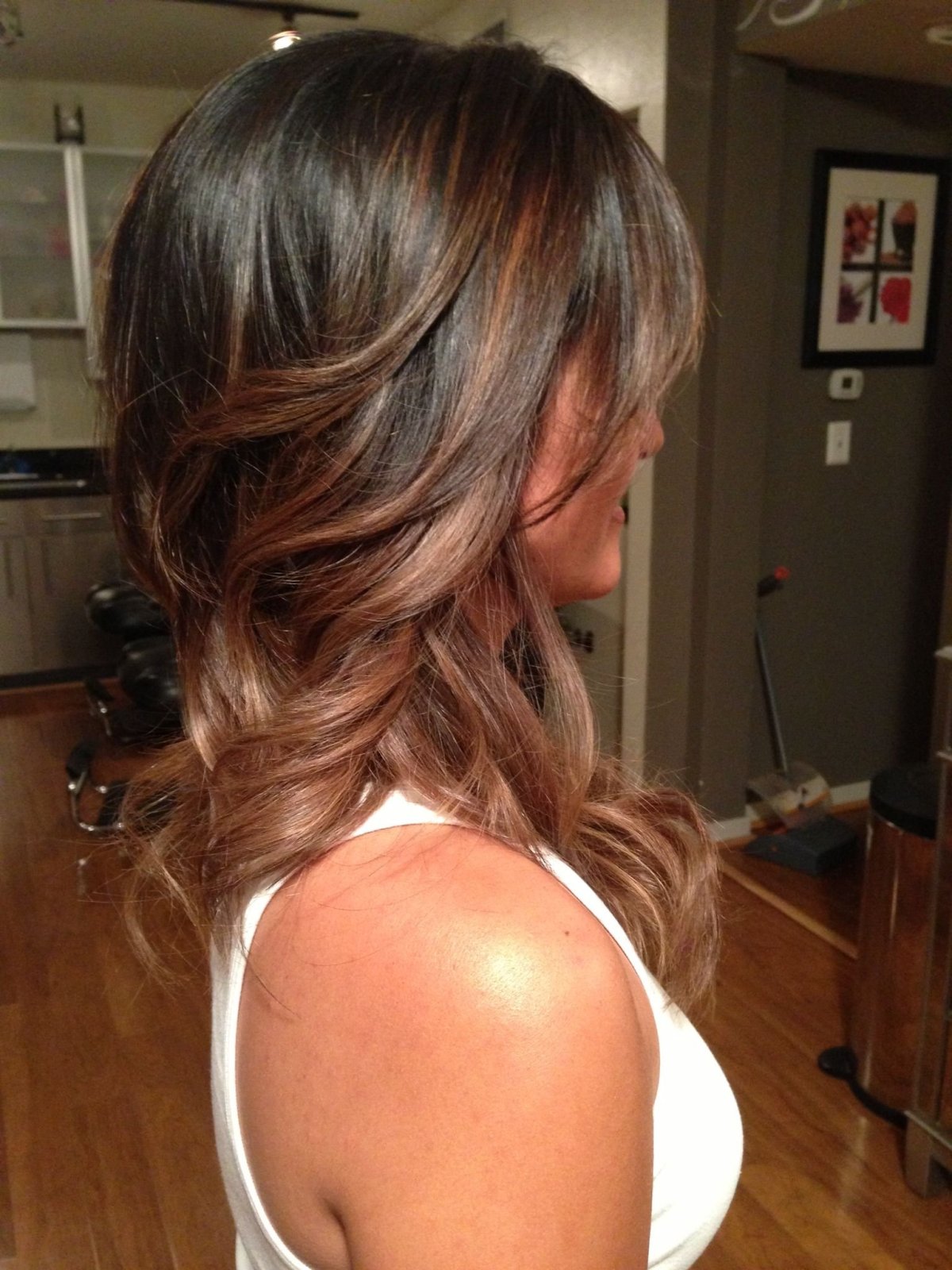 Шоколадный цвет волос с мелированием