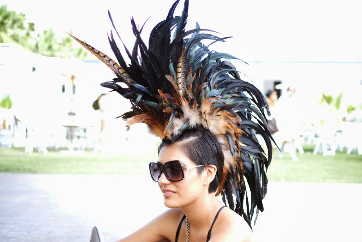 Окрашивание перьями