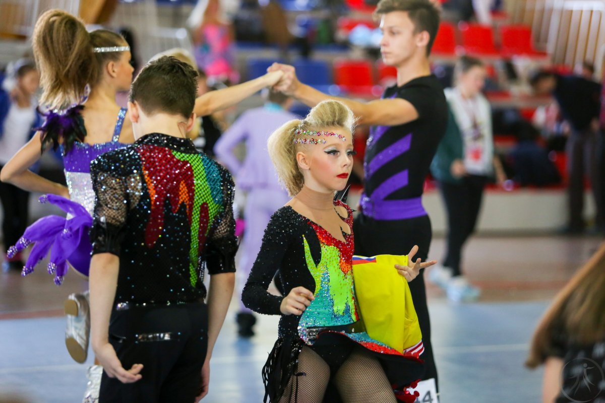 Комбинезон для художественной ги