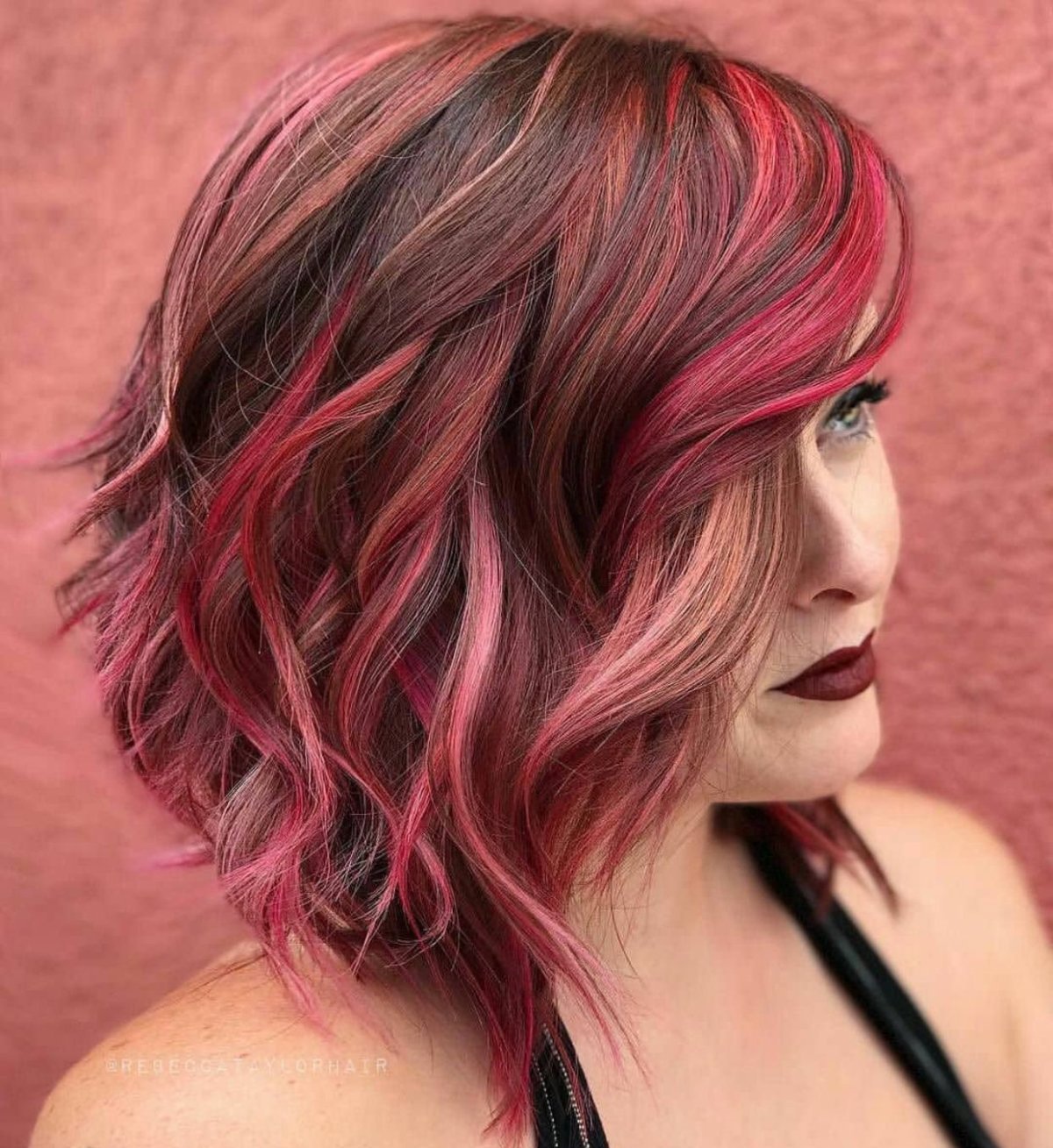 Креативное окрашивание на средние волосы