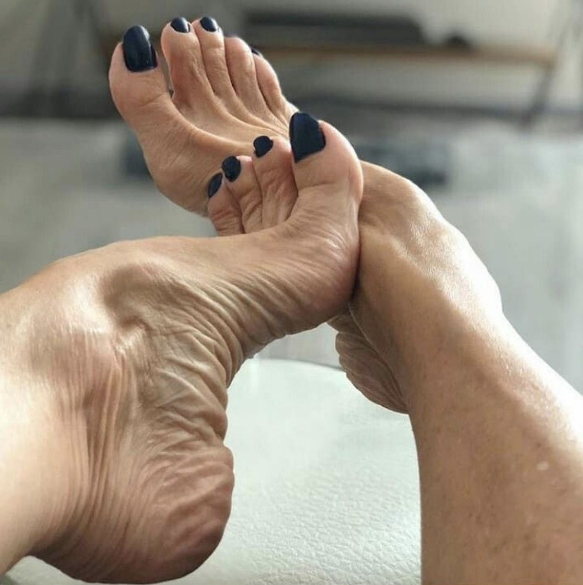 Елена летучая feet