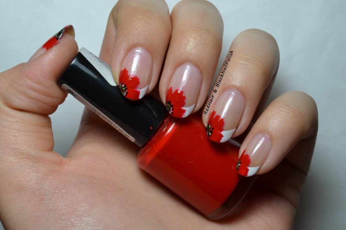 Френч с красным лаком