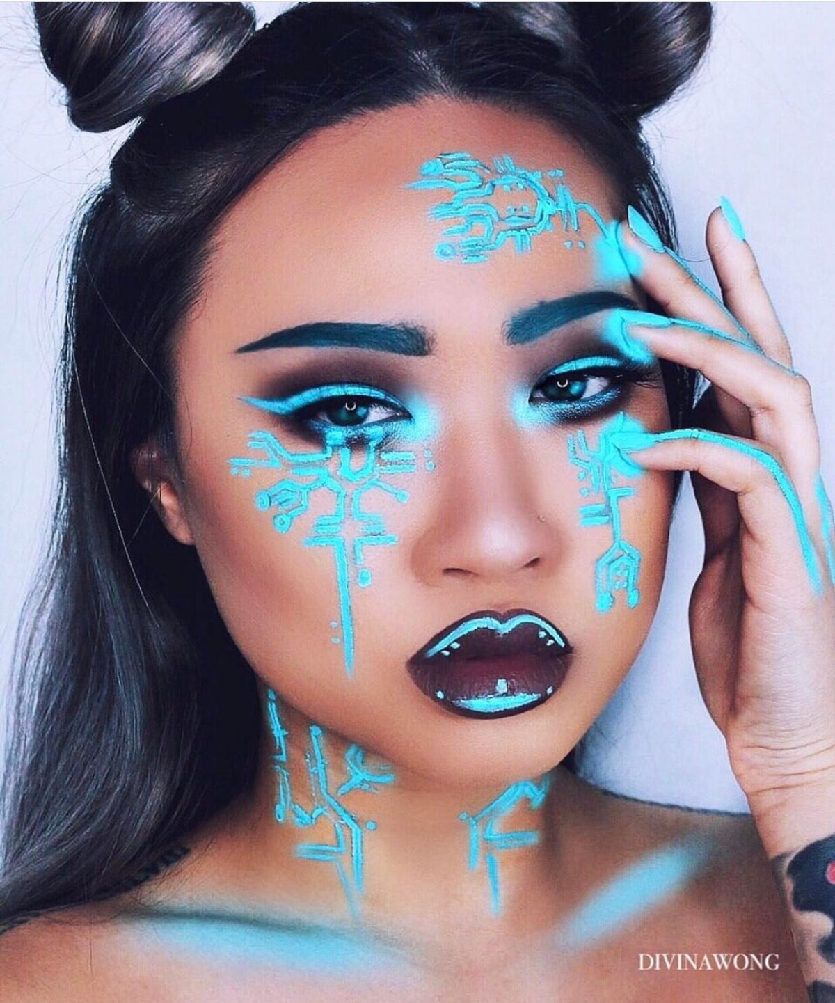 Макияж Денис Карташев