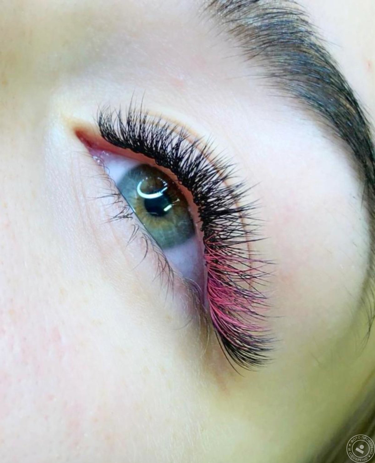 Цветное наращивание ресниц