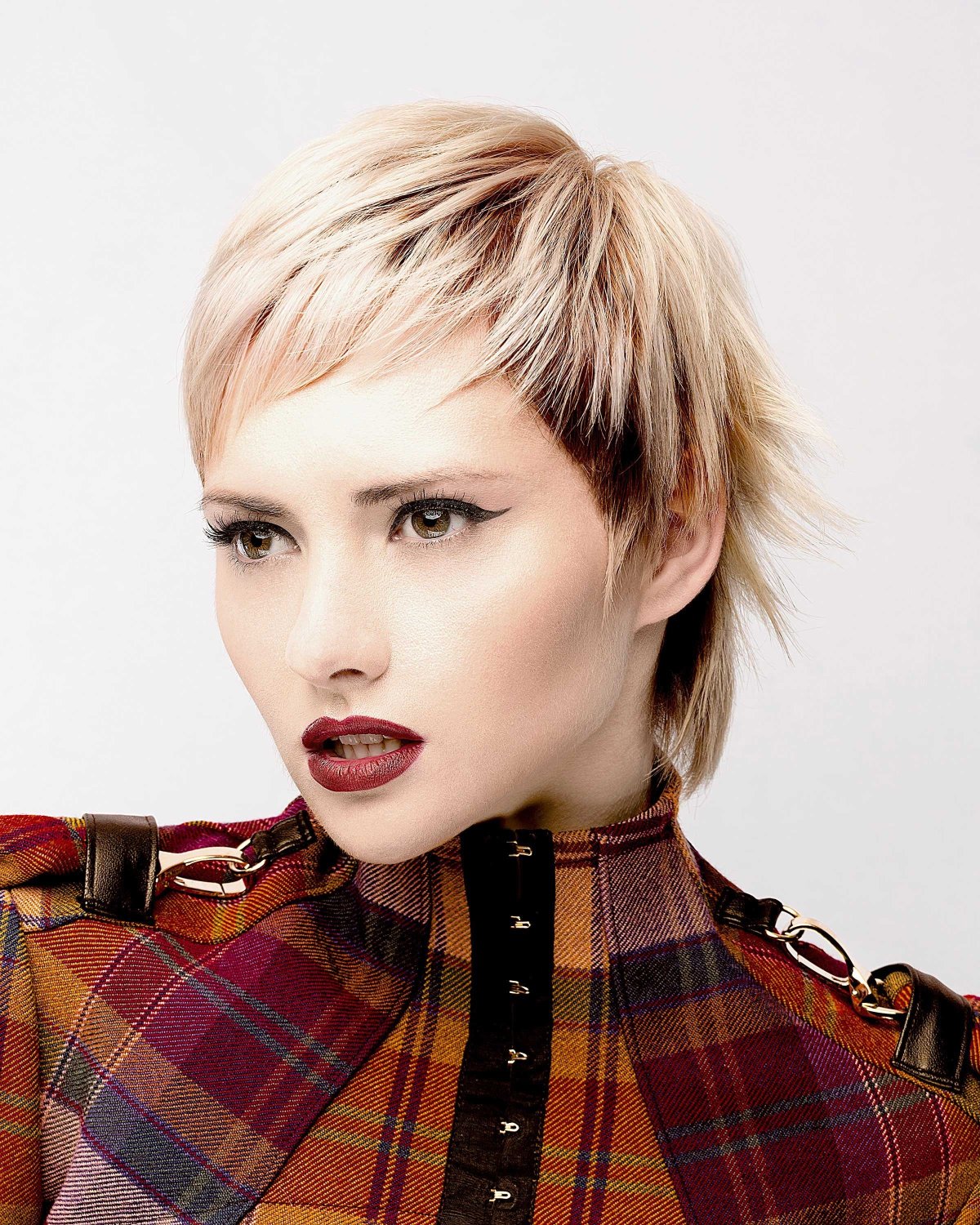 Стрижки Боб Пикси Гаврош