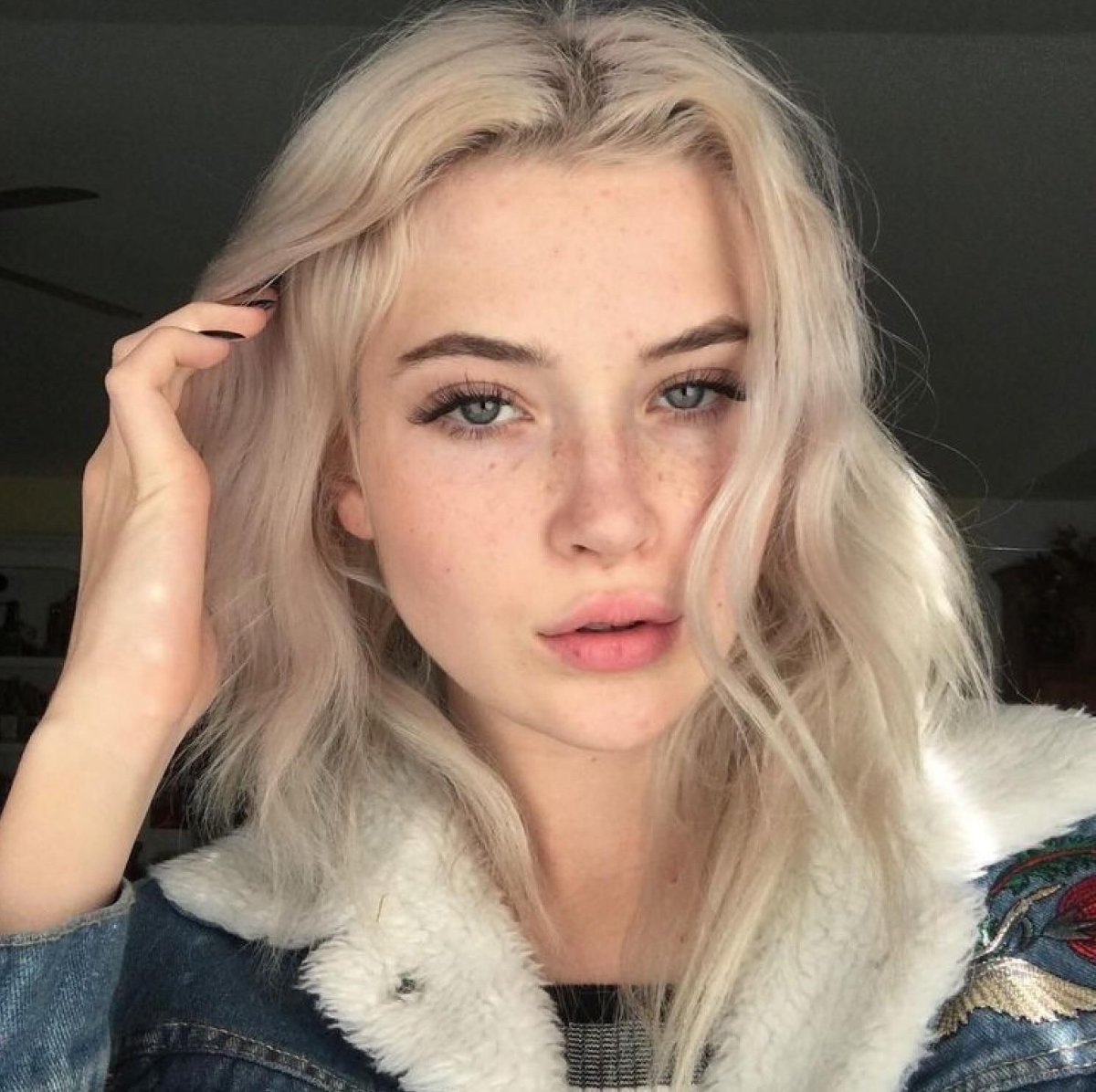 Оливия Сейдж Туллис Инстаграм