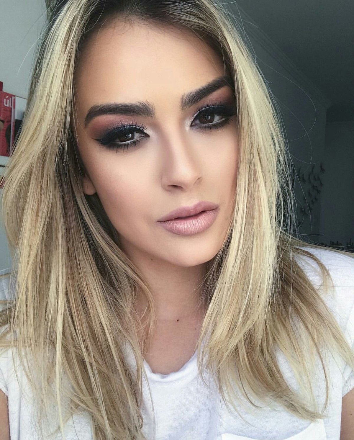 Макияж для кареглазых блондинок