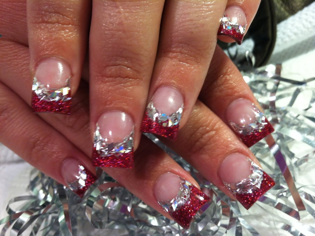 Френч красный с блестками