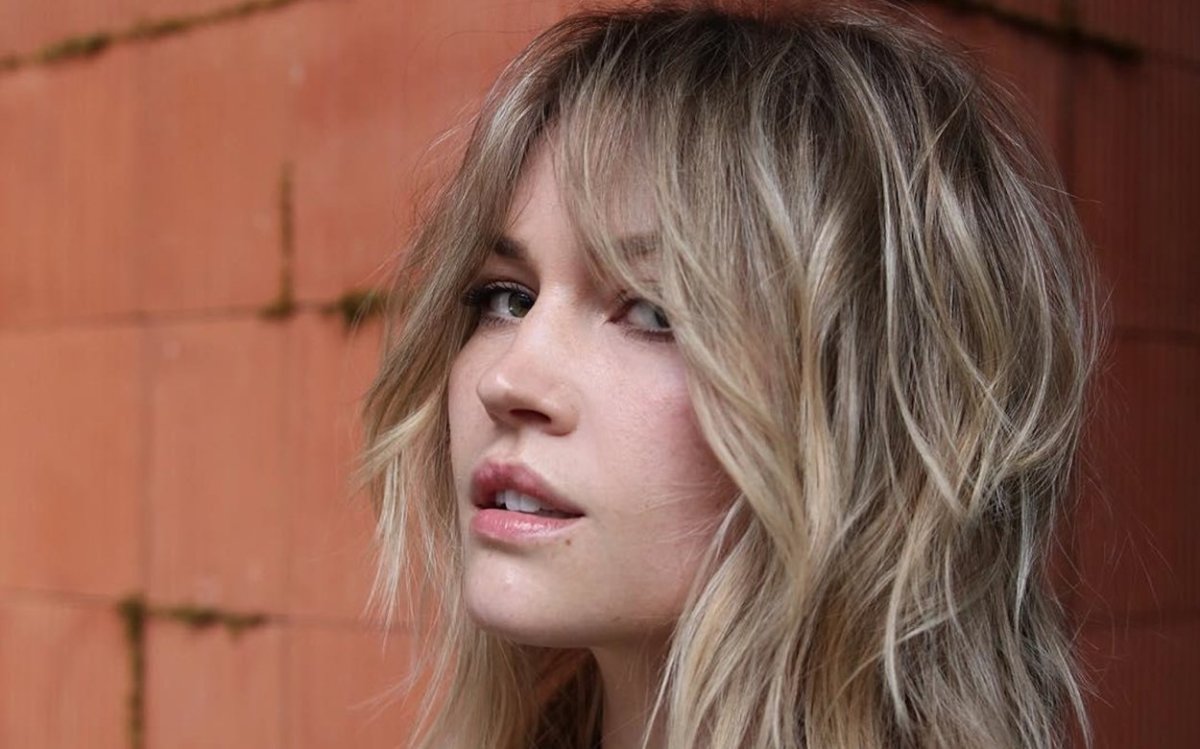 Удлиненная челка