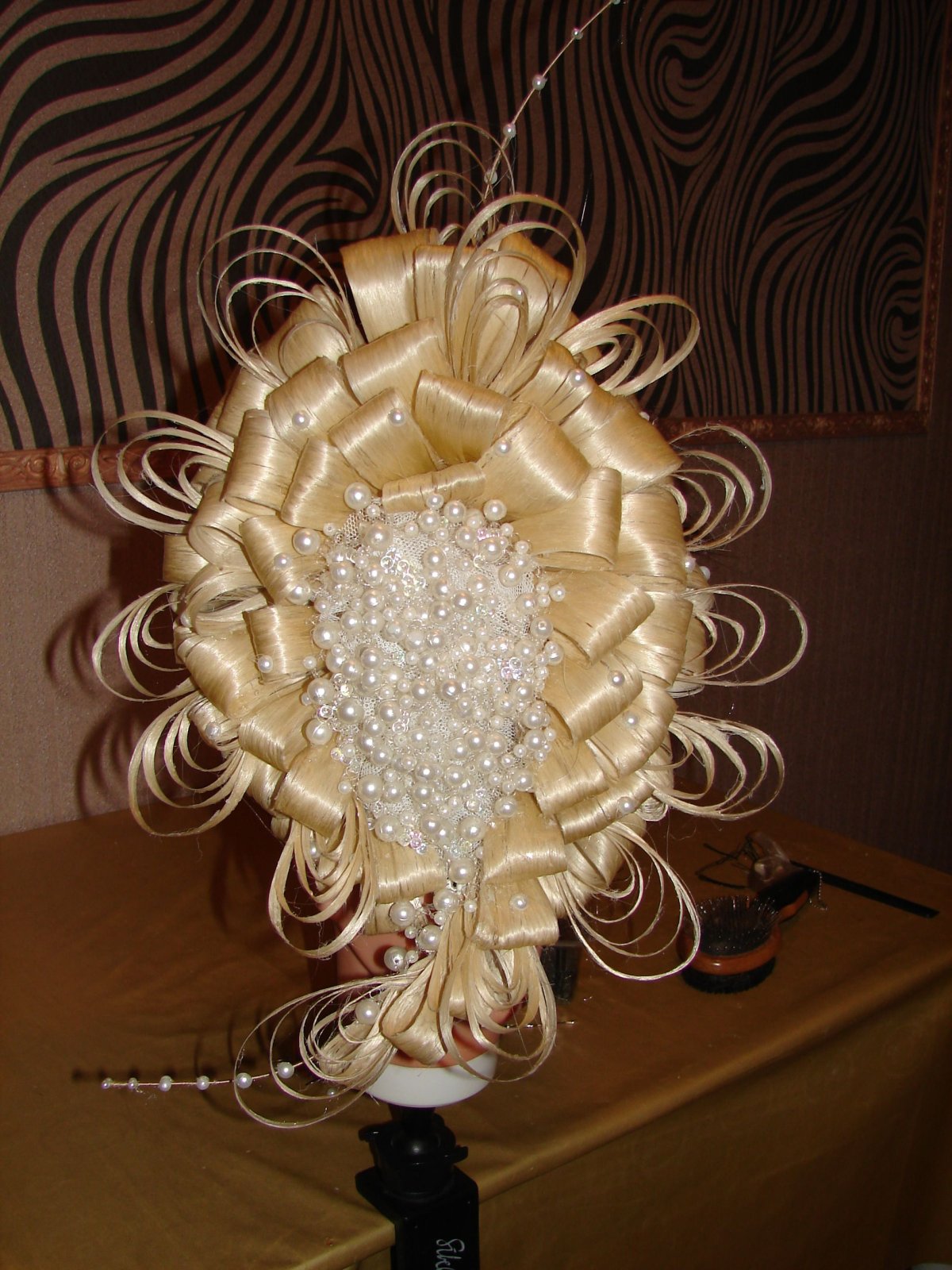 Изделия из постижа