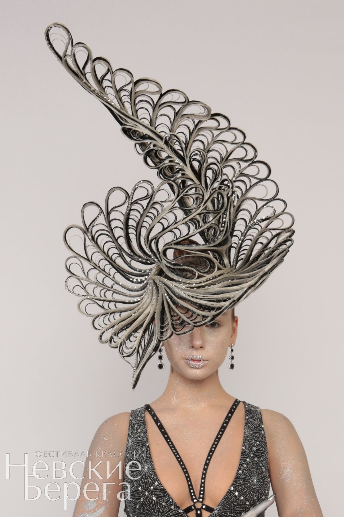 Постижерные украшения