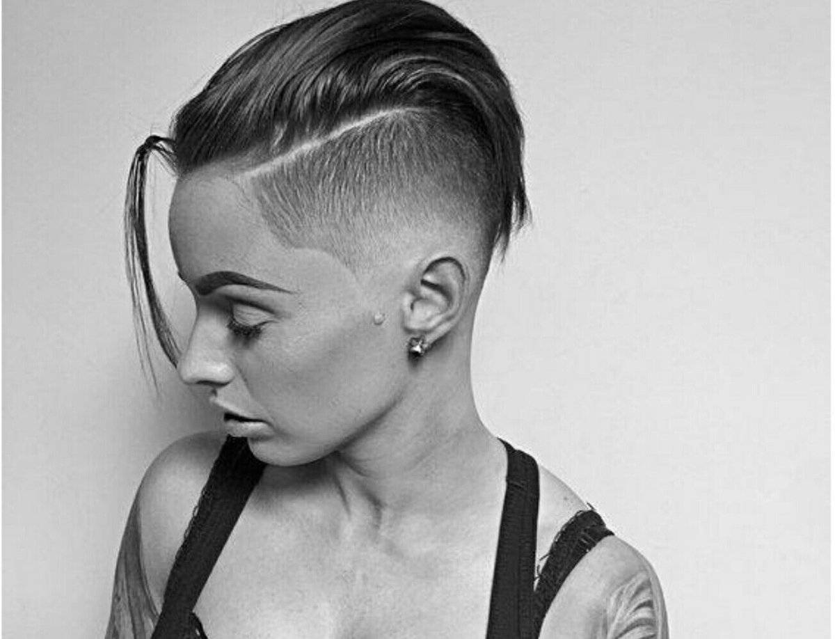 Девочки с бритыми боками