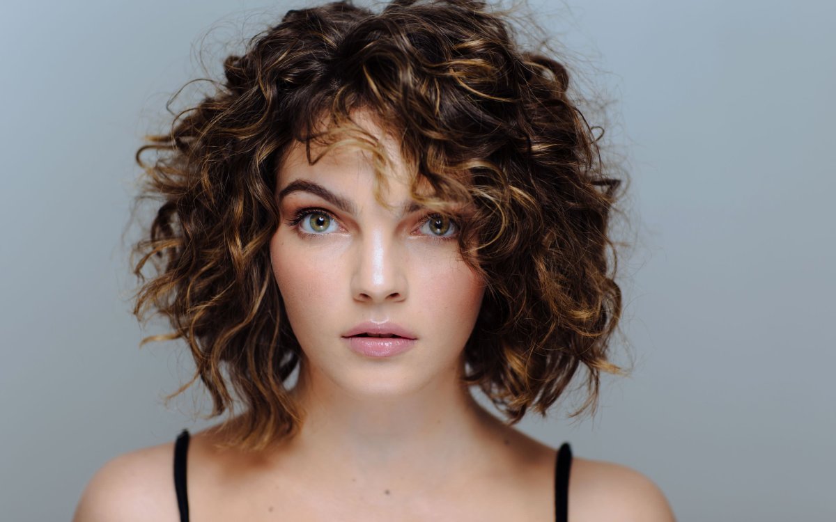 Камрен Бикондова