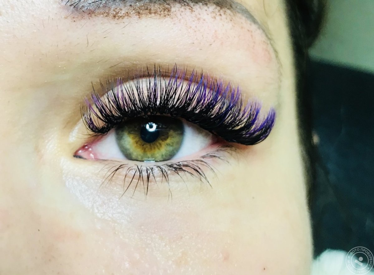 Цветное наращивание ресниц