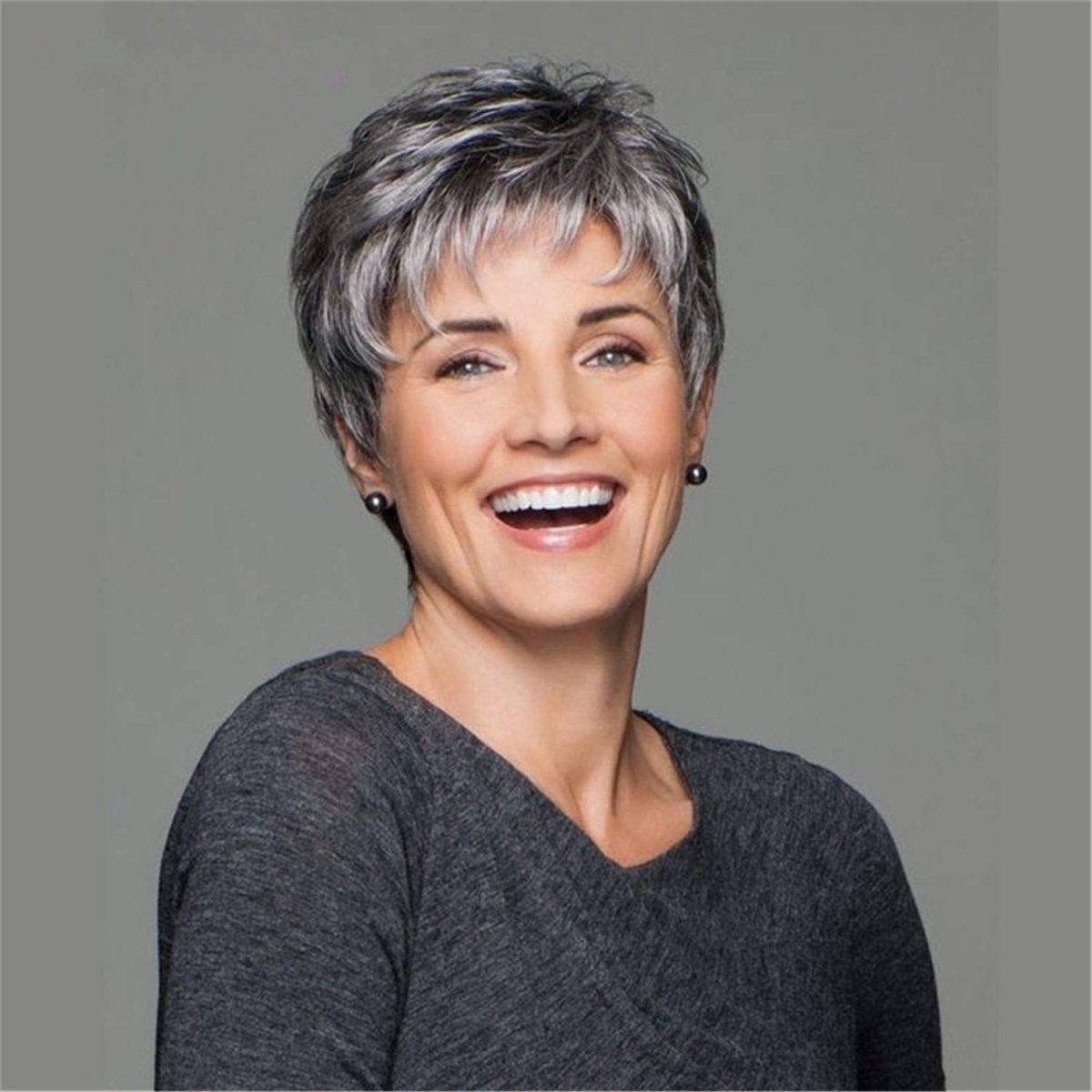 Стрижка Гарсон Пикси на короткие волосы для женщин после 50