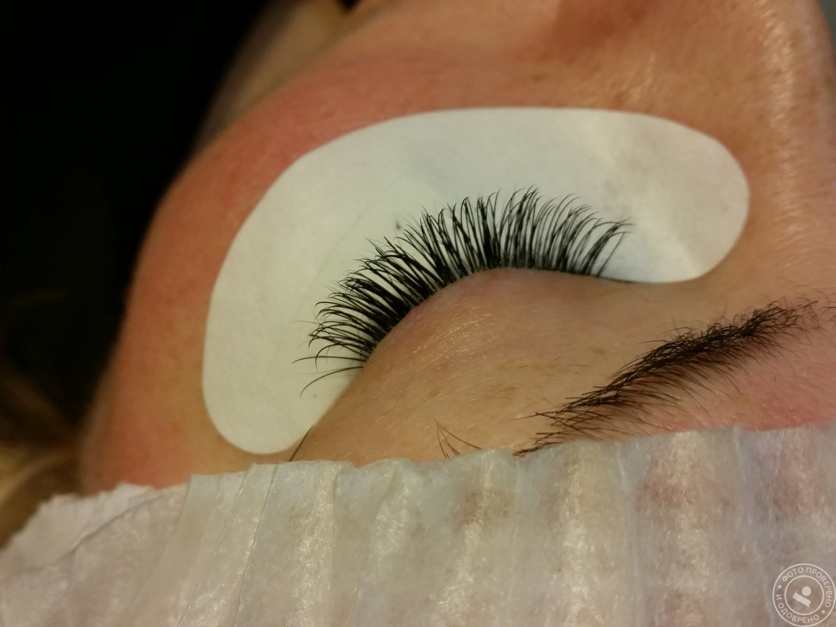 Преимущества наращивания ресниц