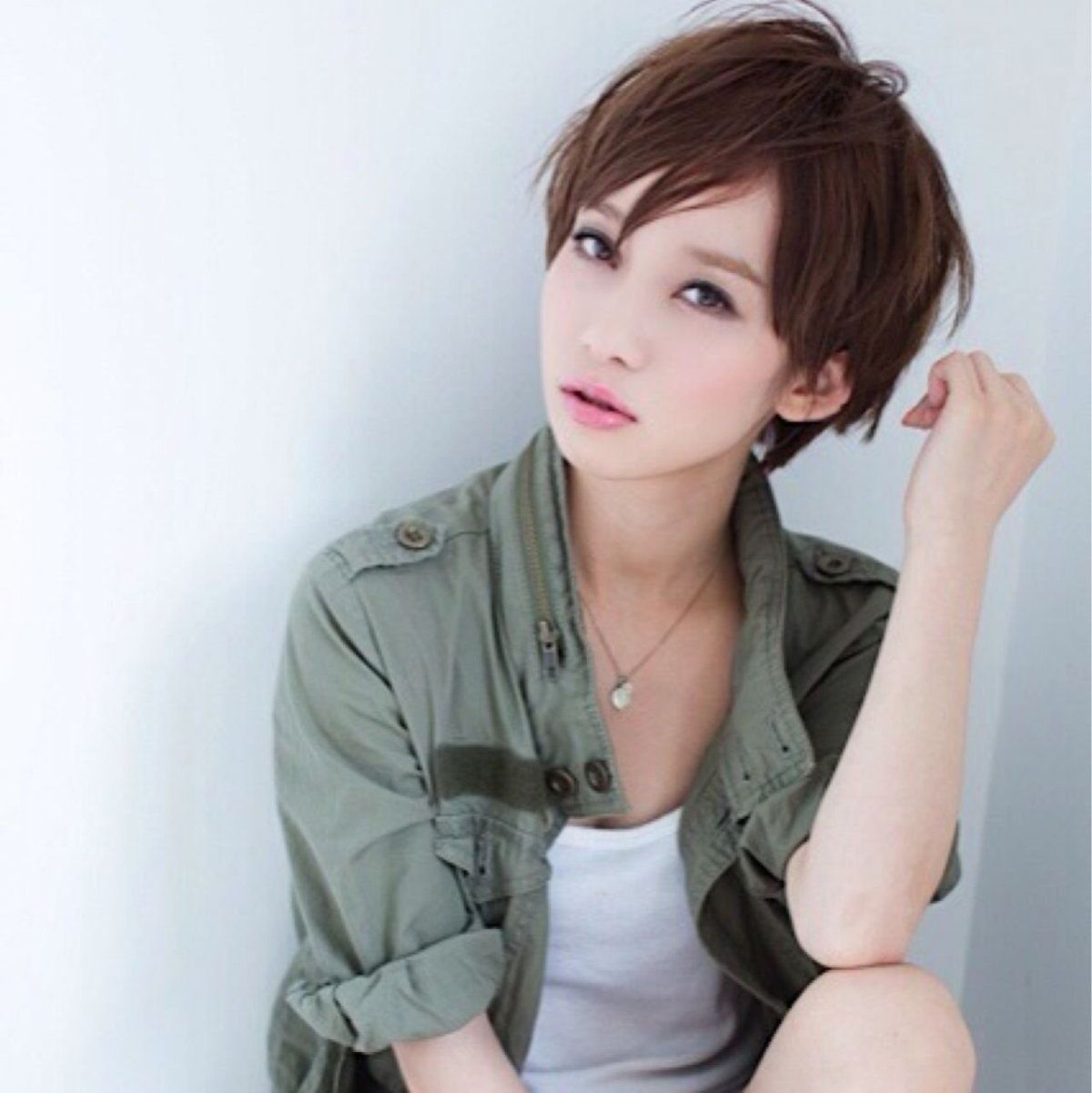 Азиатские девушки с короткими волосами