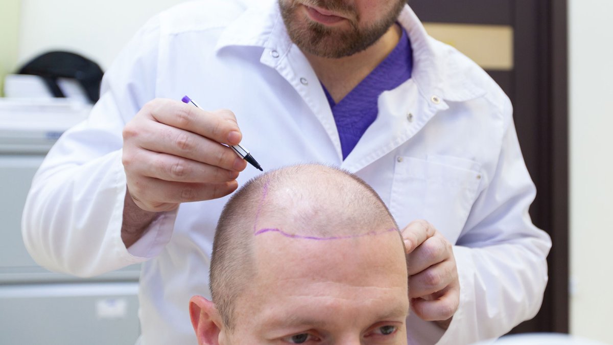 Коррекция и окрашивание бровей