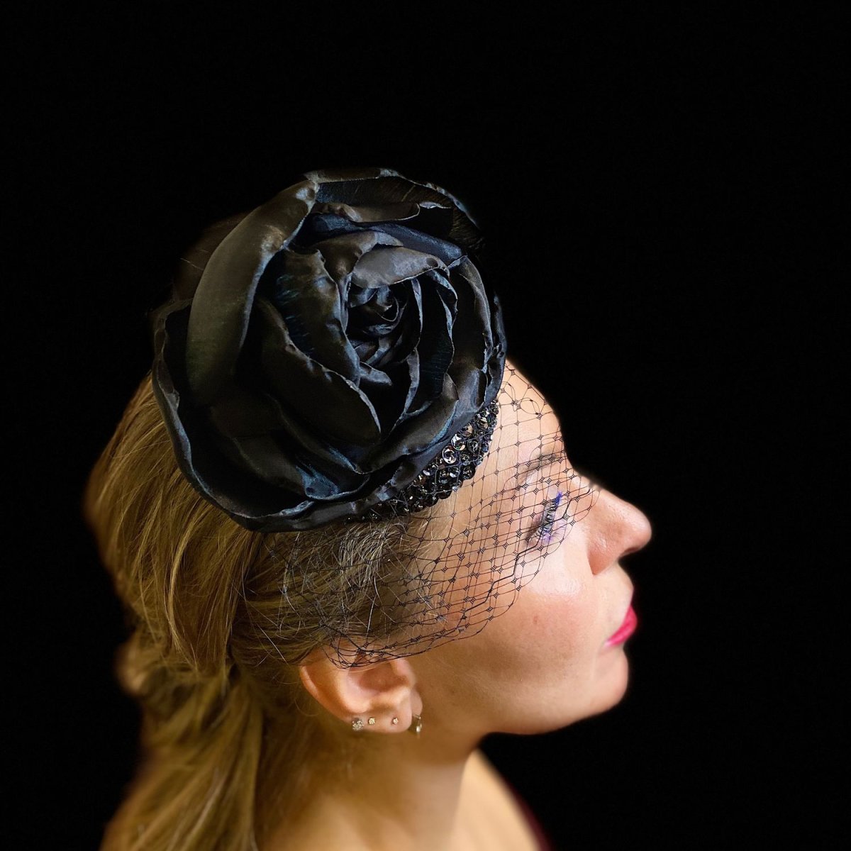 Свадебная шляпка таблетка с вуалью