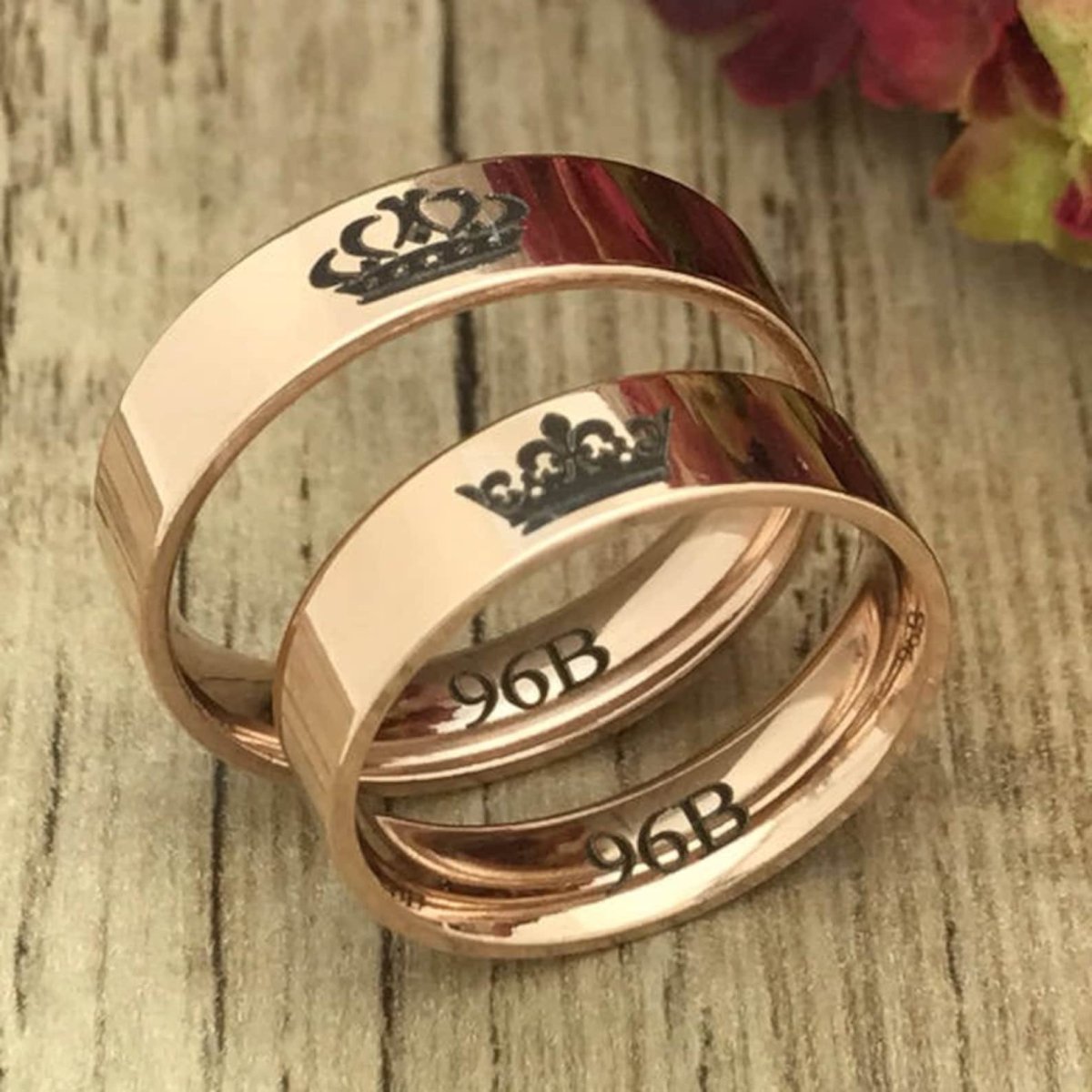 Падающее обручальное кольцо