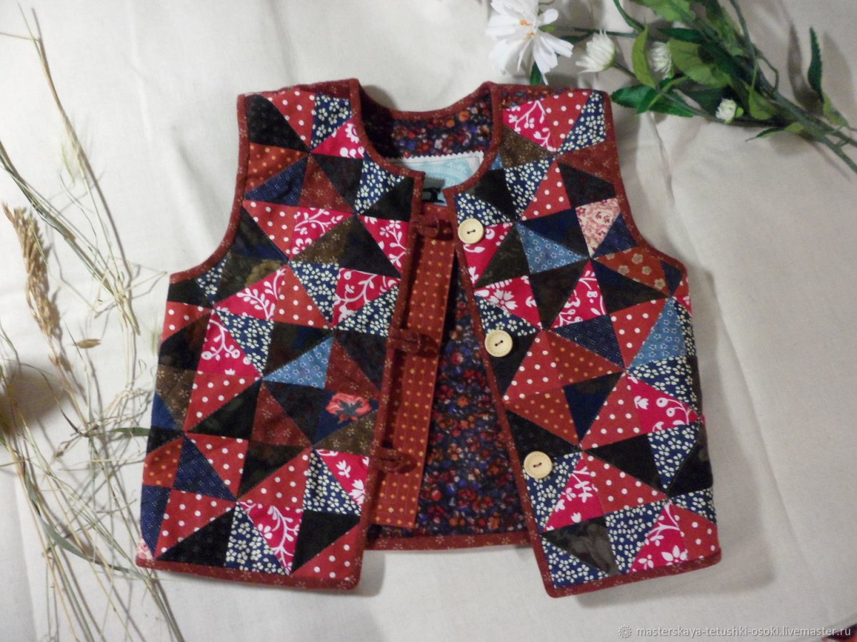 Стильный жилет женский