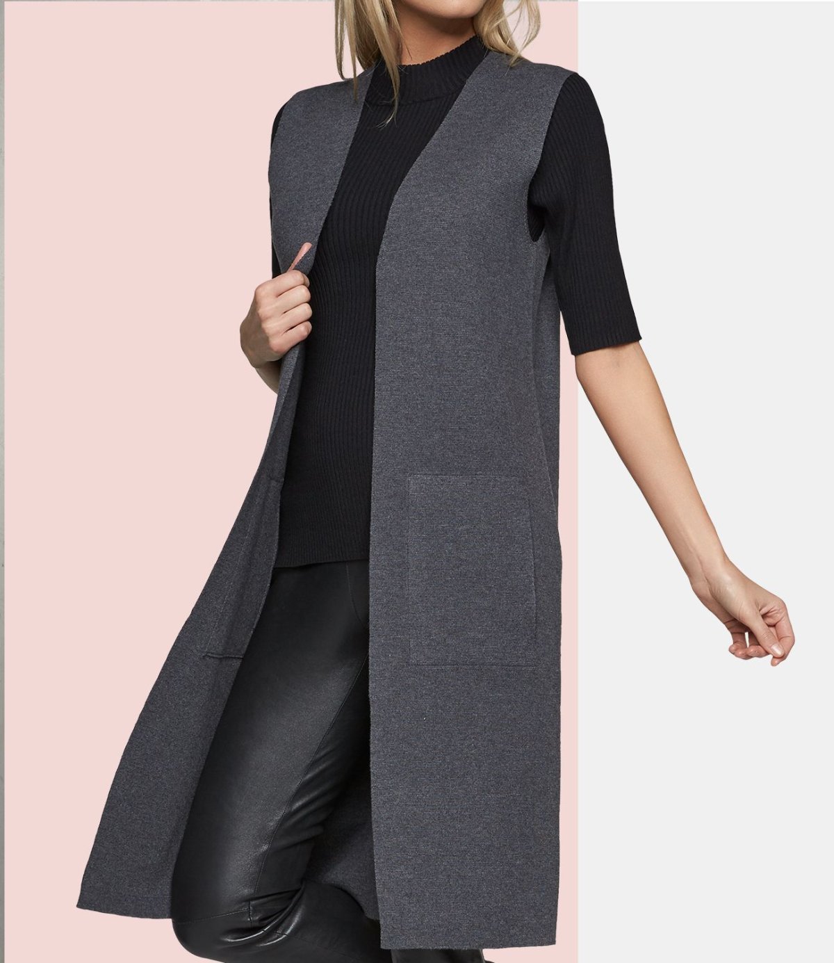 Жилет длинный с мехом