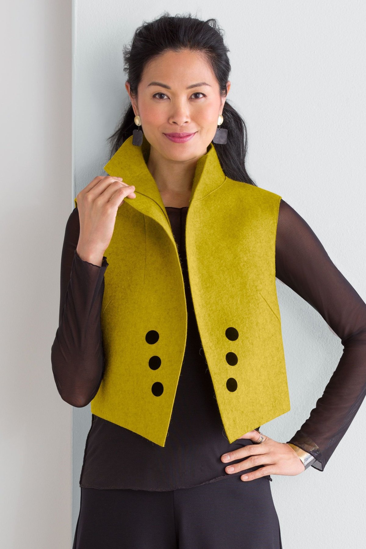 Жилетка с мехом Садовод