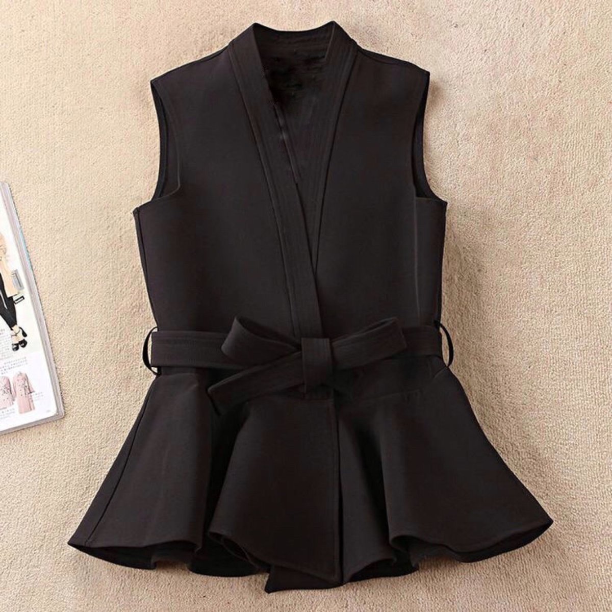 Жилет драповый женский длинный