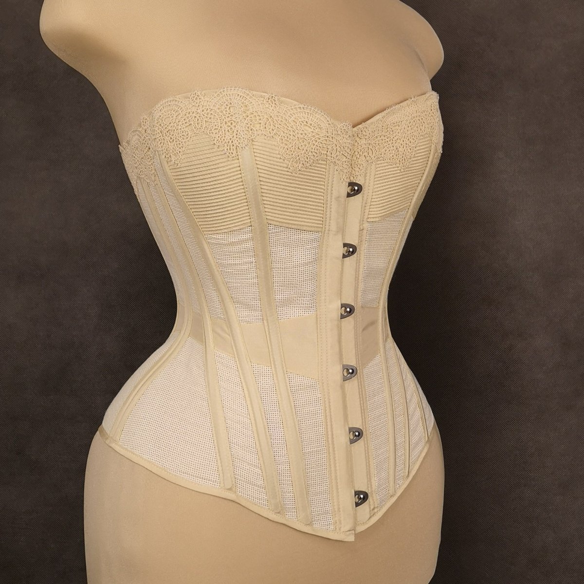 Необычные корсеты