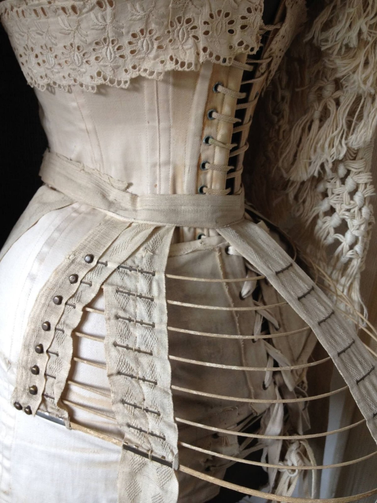 Мария Антуанетта корсет